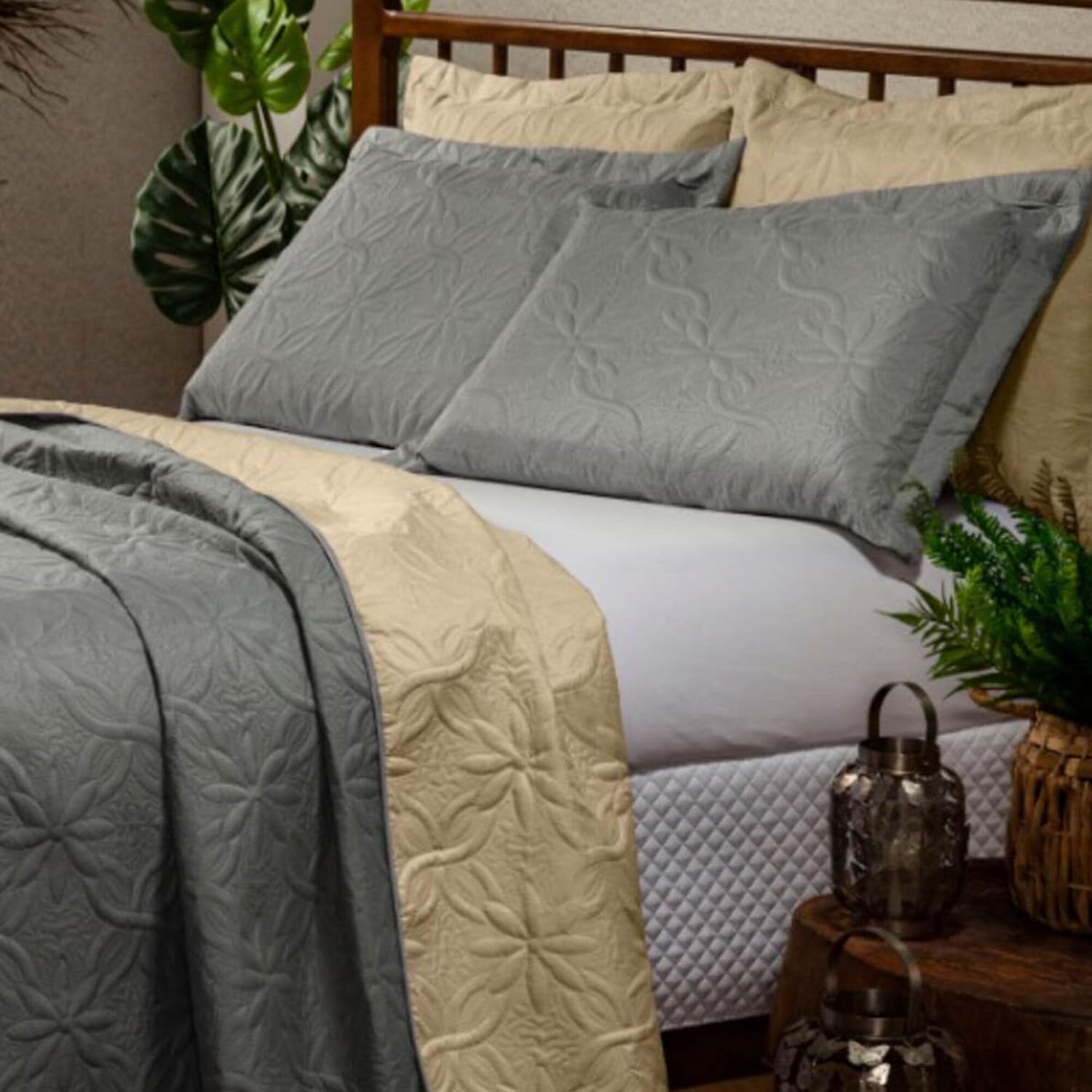 Cobre Leito Bordado para Cama - Kit 3 Peças