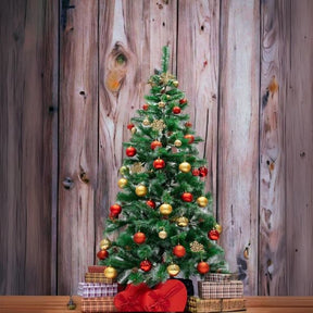 Árvore de Natal Decorada em Pinheiro