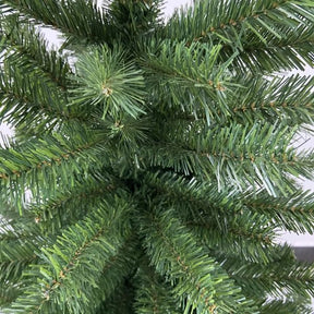 Árvore de Natal Decorada em Pinheiro