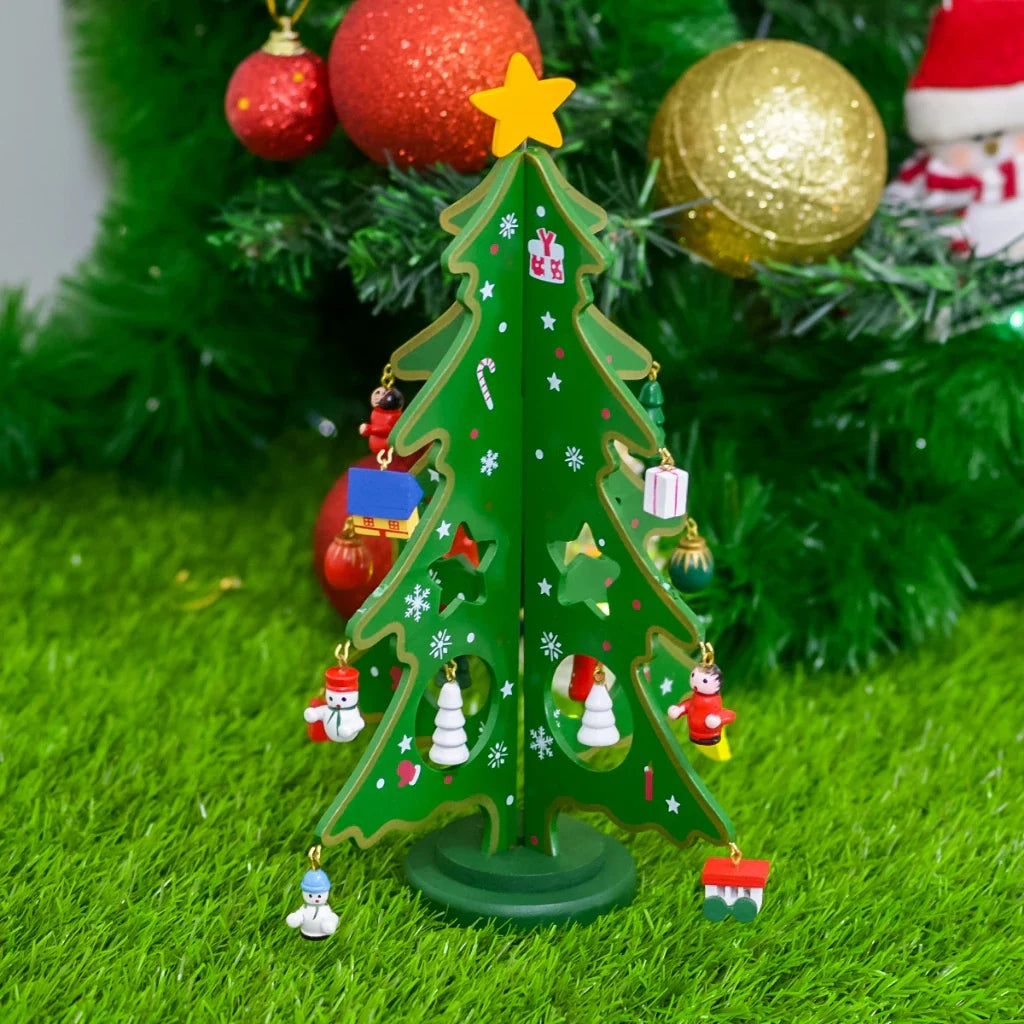 Mini Arvore de Natal Artesanal em Madeira para Decoração